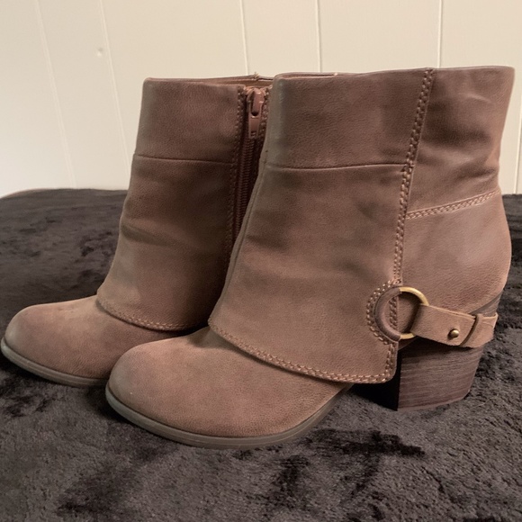 fergalicious liza boot